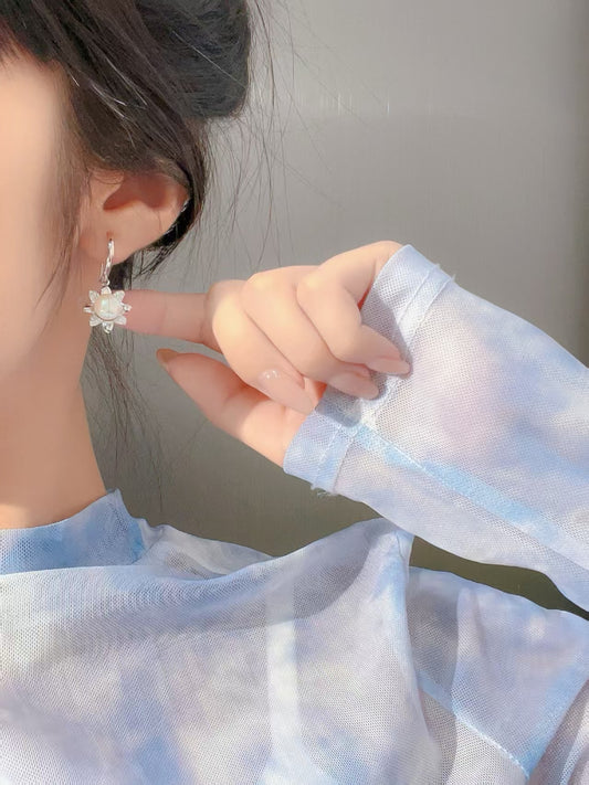 S925 Silver Petal Freshwater Pearl Drop Earrings