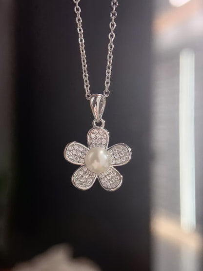 S925 Silver Petal Freshwater Pearl Pendant